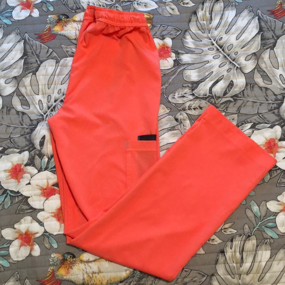 Scrub Star Florescent peachy/pink Top/Bottom set